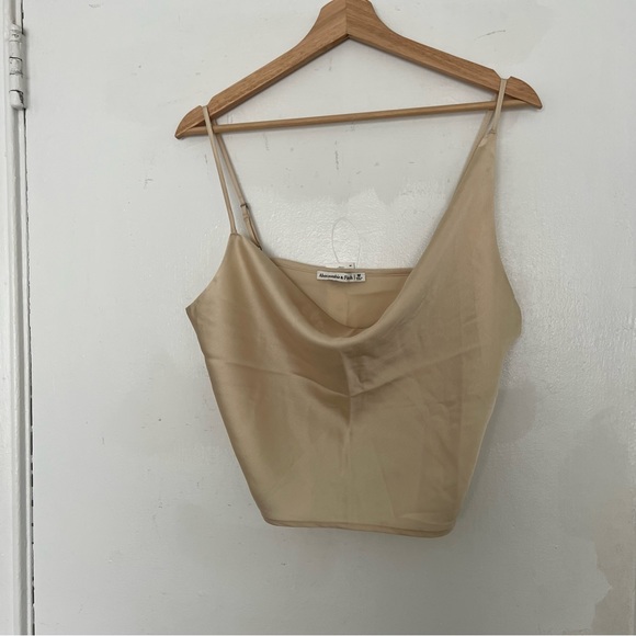 NWT Satin Asymmetrical Cowlneck Cami from Abercrombie & Fitch - Picture 3 of 7